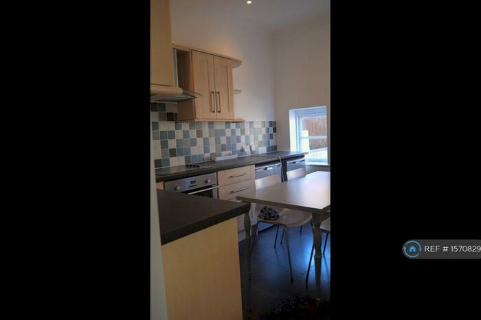 3 Bedroom Terraced House To Rent In Bramshott Road, Southsea, PO4