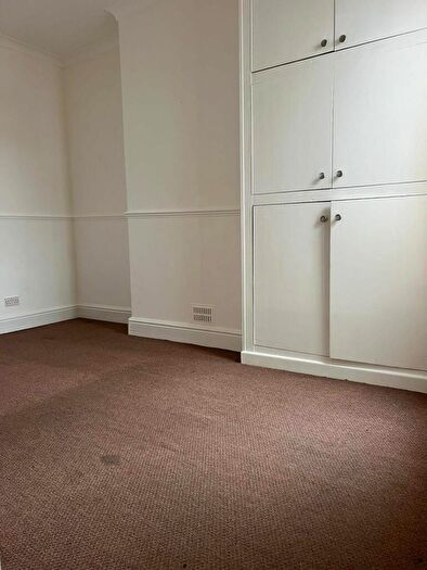1 Bedroom Flat To Rent In Flat, St. Catherines Avenue, Doncaster, DN4