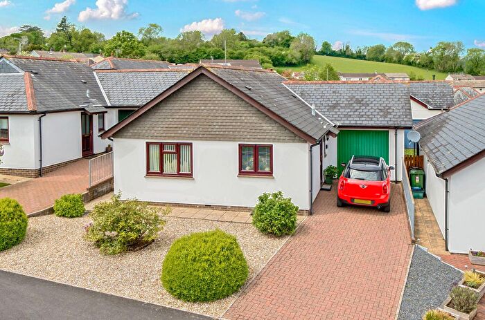 2 Bedroom Detached Bungalow For Sale In Moorland View, Buckfastleigh, Devon, TQ11