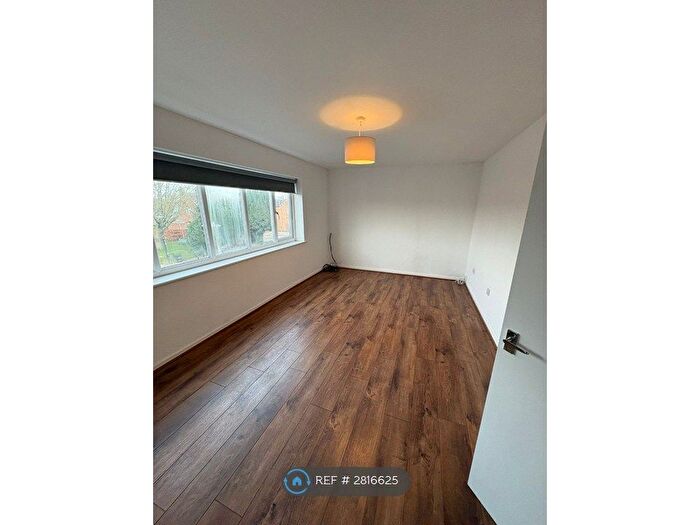 2 Bedroom Flat To Rent In East Leake, Loughborough, LE12