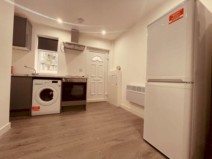 1 Bedroom Studio To Rent In Wellesley Road, Croydon, CR0