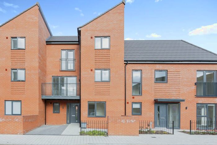 3 Bedroom Town House To Rent In All Saints Road, Leicester, LE3