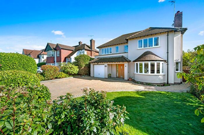 4 Bedroom Detached House For Sale In Parkway, Wilmslow, SK9