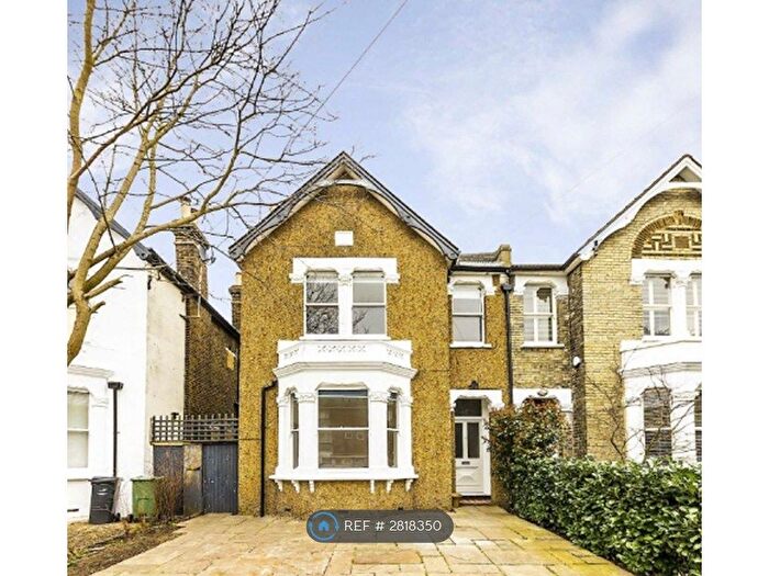 4 Bedroom Semi-Detached House To Rent In Tankerville Road, Streatham, SW16