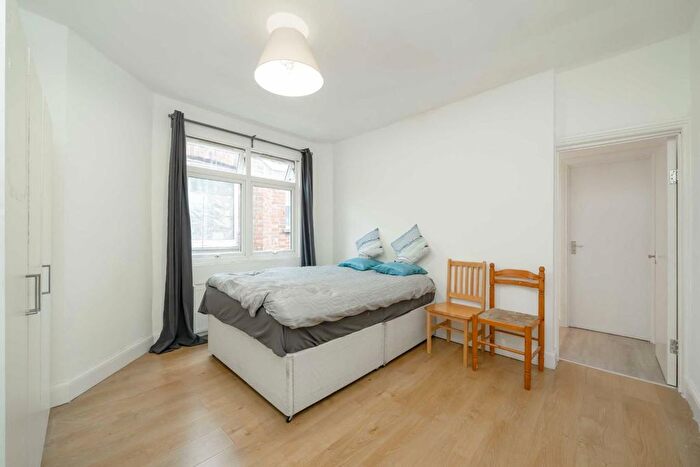 Studio To Rent In Churchmead Road, Kensal Rise, NW10