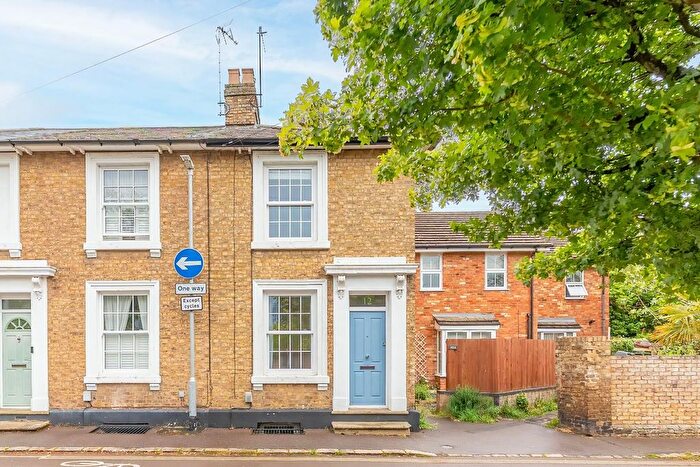 2 Bedroom End Of Terrace House For Sale In Church Road, Leighton Buzzard, LU7