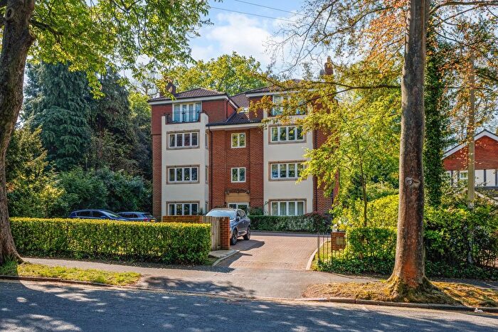 2 Bedroom Flat To Rent In St. Botolphs Road, Sevenoaks, TN13