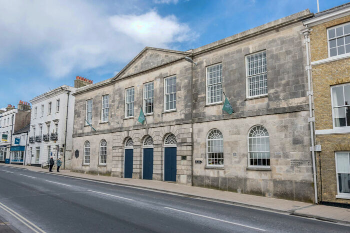 2 Bedroom Flat To Rent In Town Centre Location, DT1