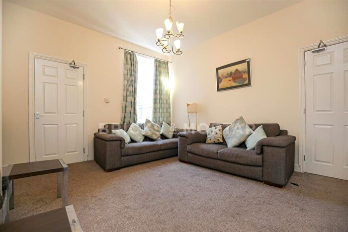 3 Bedroom Flat To Rent In (£pppw) Shortridge Terrace, Jesmond, Newcastle Upon Tyne, NE2