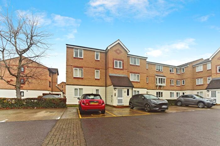 2 Bedroom Apartment For Sale In Mullards Close, Mitcham, CR4