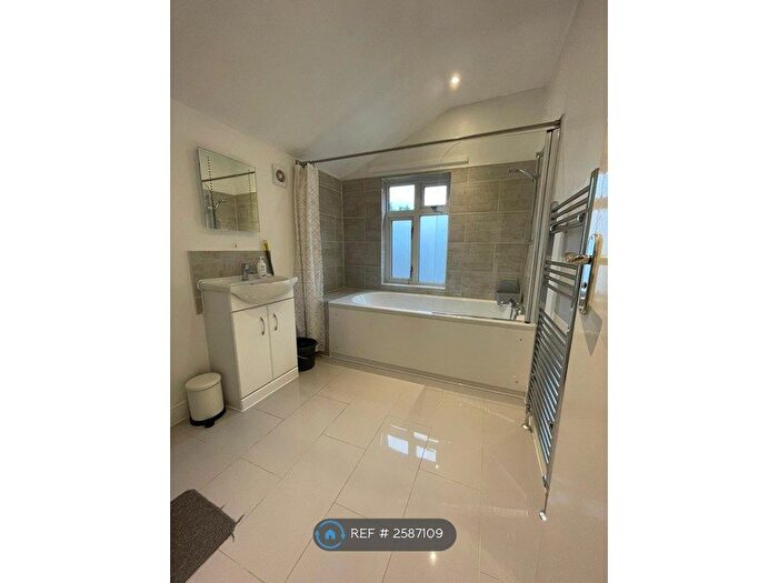 2 Bedroom Terraced House To Rent In Carey Street, Northampton, NN1