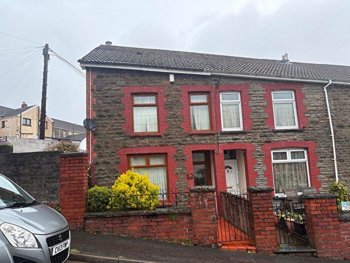 3 Bedroom End Terrace House For Sale In , Cwmaman Road, Aberdare, Rhondda Cynon Taff, CF44