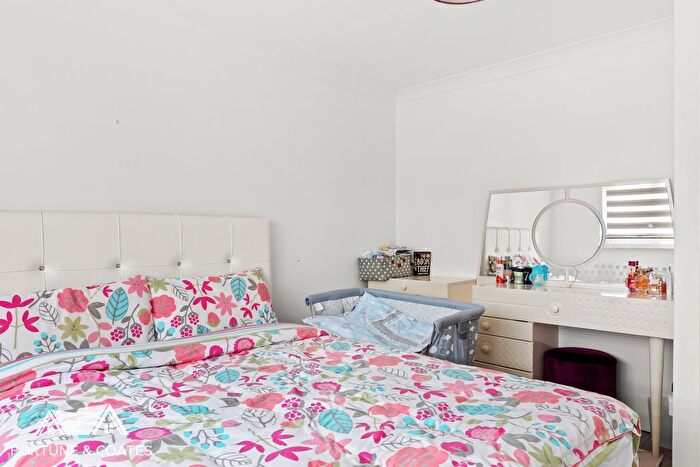 2 Bedroom End Of Terrace House For Sale In Burley Hill, Newhall, Harlow, CM17