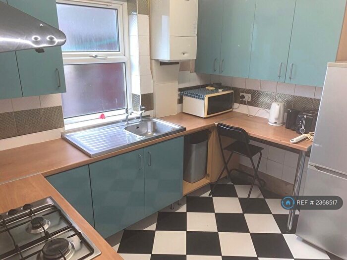 3 Bedroom Terraced House To Rent In Highfield Place, Sheffield, S2