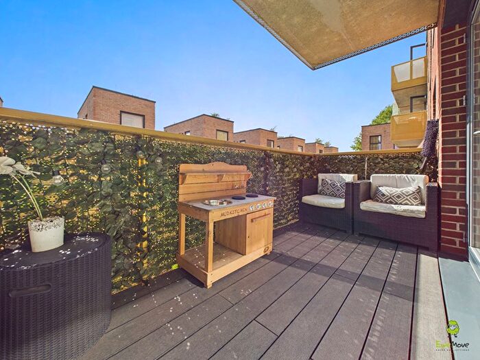 2 Bedroom Flat For Sale In Gala Court, Erith High Street, Erith, Kent, DA8