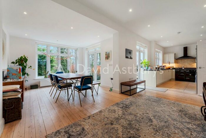 5 Bedroom Semi-Detached House To Rent In Priory Gardens, Highgate, London, N6