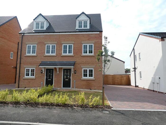 3 Bedroom Semi-Detached House To Rent In Crown Drive, Bennetthorpe, Doncaster, DN4
