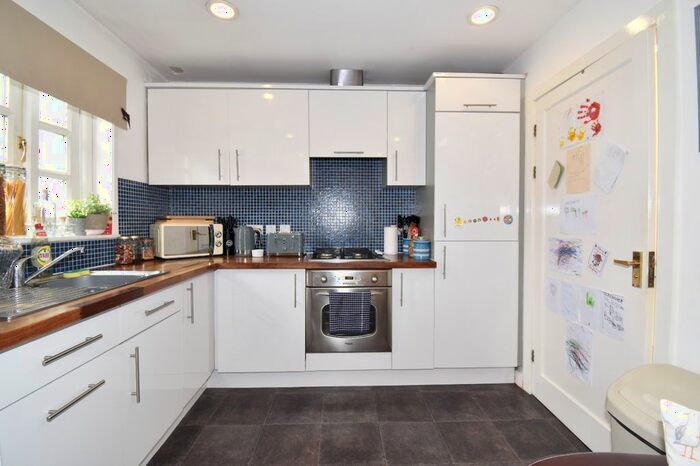 1 Bedroom Flat To Rent In Hulls Lane, Falmouth, TR11