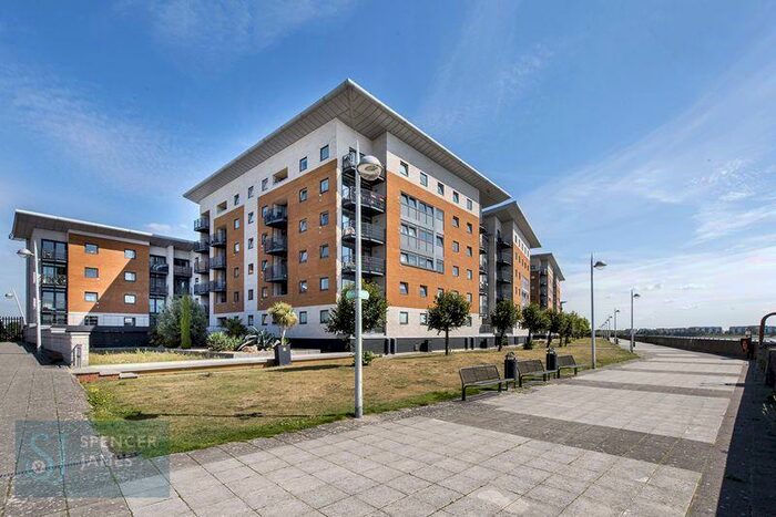 2 Bedroom Apartment To Rent In Lowestoft Mews, Galleons Lock, E16