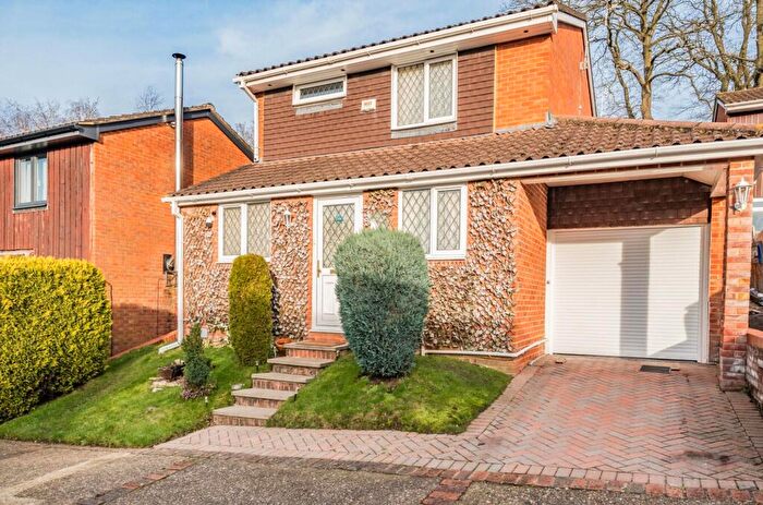 3 Bedroom Detached House For Sale In Greenham Wood, Bracknell, RG12
