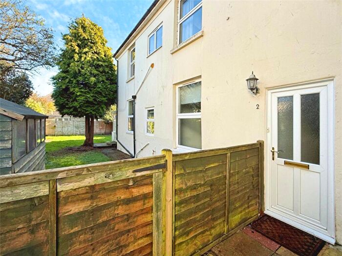 1 Bedroom Apartment For Sale In Norfolk Road, Littlehampton, West Sussex, BN17