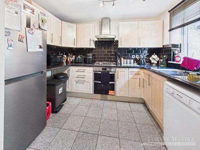 3 Bedroom Terraced House For Sale In Westwood Drive, Frome, BA11