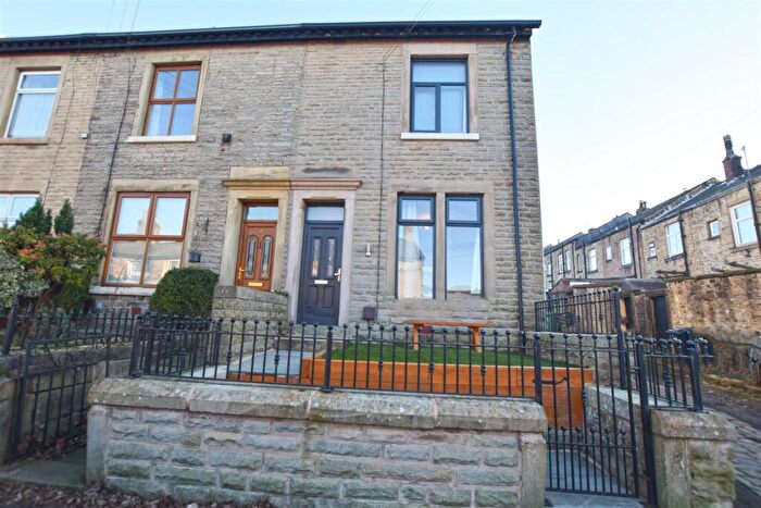 4 Bedroom End Of Terrace House For Sale In Fir Street, Ramsbottom, BL0