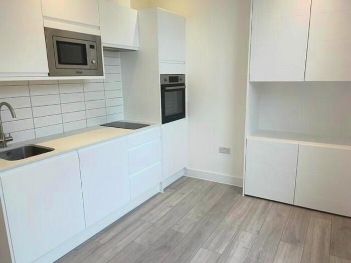 Studio To Rent In Mount View Road, Crouch End, N4