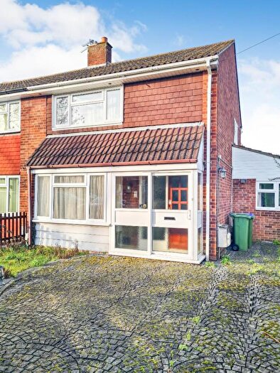 2 Bedroom House To Rent In Clifton Green, Aylesbury, HP19