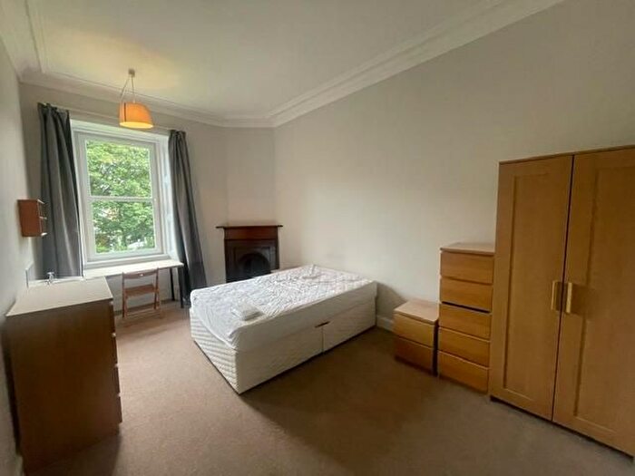 4 Bedroom Flat To Rent In Dalkeith Road, Edinburgh, EH16