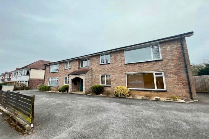 2 Bedroom Flat To Rent In Ropley Court, Bournemouth, BH7