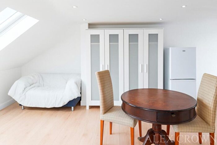 Studio To Rent In Oakdale Road, Harringay Green Lanes, N4