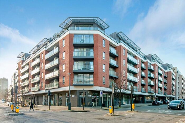 2 Bedroom Flat To Rent In Central Street, Clerkenwell, EC1V