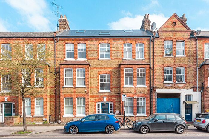 1 Bedroom Flat To Rent In Queenstown Road, Diamond Conservation Area, SW8