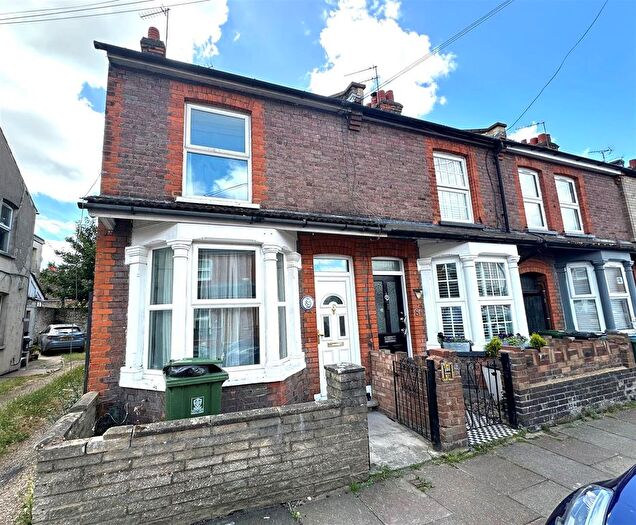 2 Bedroom End Of Terrace House To Rent In Cecil Street, Watford, WD24