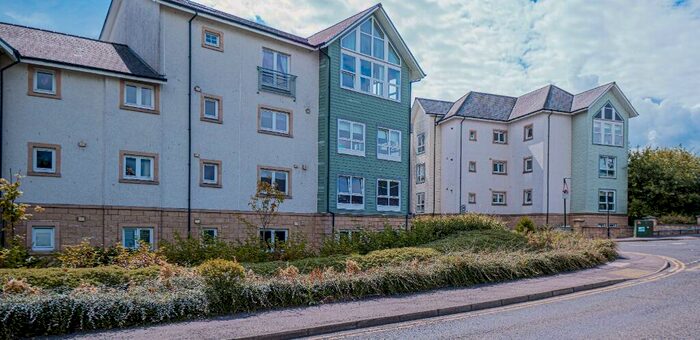 2 Bedroom Flat To Rent In Chandlers Court, Stirling Town, Stirling, FK8