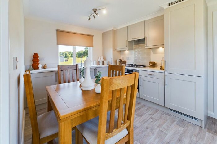 2 Bedroom Park Home For Sale In Burnham On Crouch, Essex, CM0