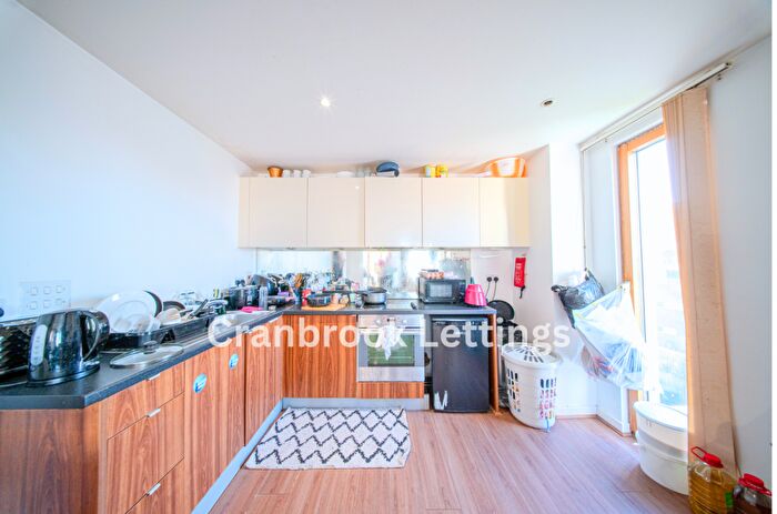 1 Bedroom Flat For Sale In Ropeworks, IG11