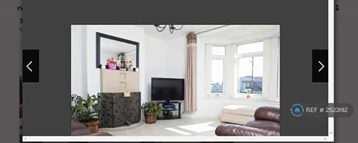 3 Bedroom Flat To Rent In Carmichael St, Glasgow, G51