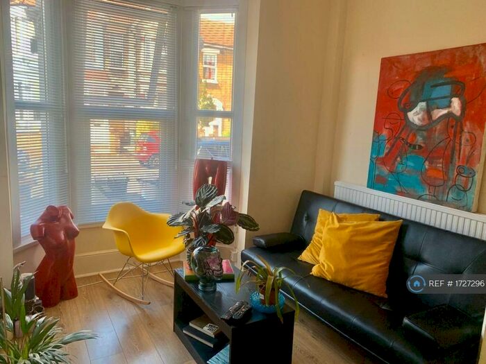 5 Bedroom Terraced House To Rent In Frith Road, London, E11