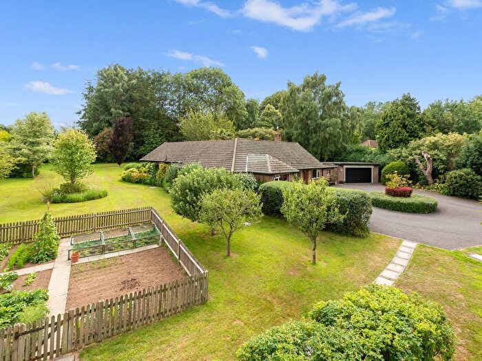 4 Bedroom Bungalow For Sale In Sandhurst Lane, Bexhill-On-Sea, TN39