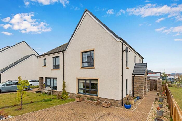 3 Bedroom Semi-Detached House For Sale In Burns Circus, Haddington, EH41