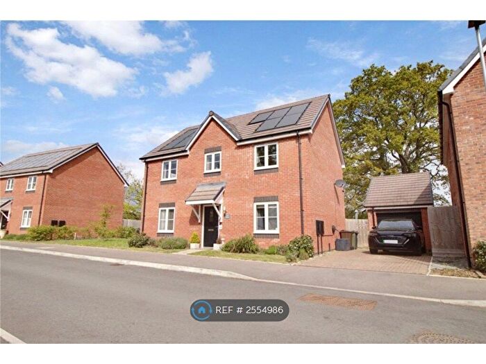 3 Bedroom Detached House To Rent In Poplar Gardens, Malvern, WR14