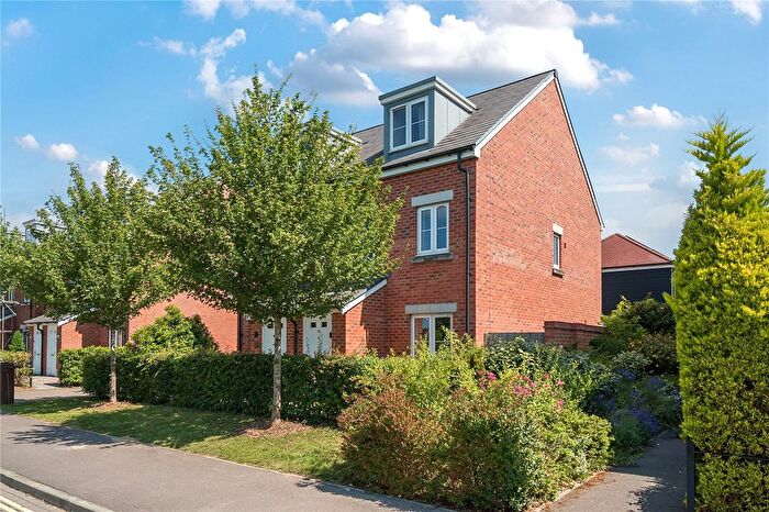 3 Bedroom Semi-Detached House To Rent In Picket Twenty Way, Andover, Hampshire, SP11