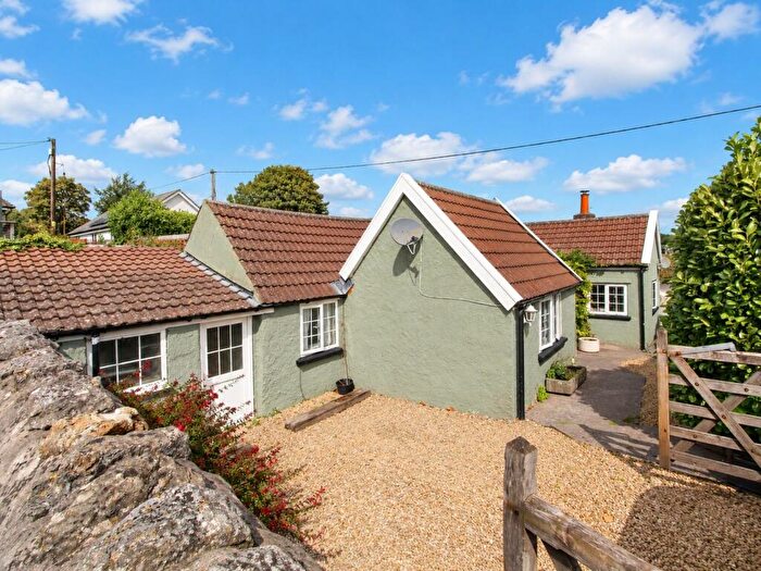 2 Bedroom Detached Bungalow For Sale In Felton Street, Felton, BS40