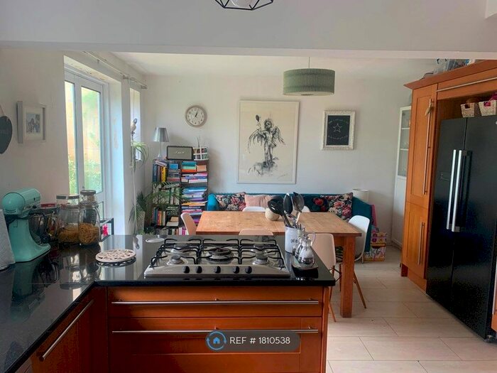 5 Bedroom Semi-Detached House To Rent In Stonehouse Lane, Bath, BA2