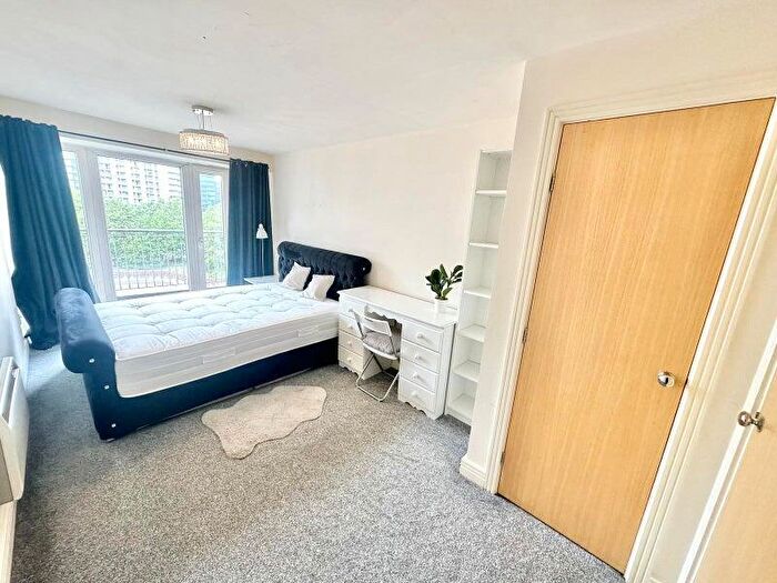 1 Bedroom Flat To Rent In Pevensey Road, London, E7