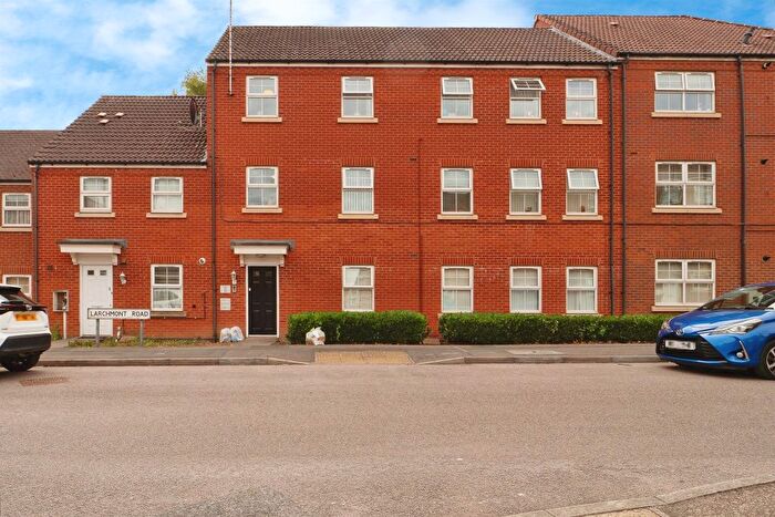 2 Bedroom Flat For Sale In Larchmont Road, Leicester, LE4