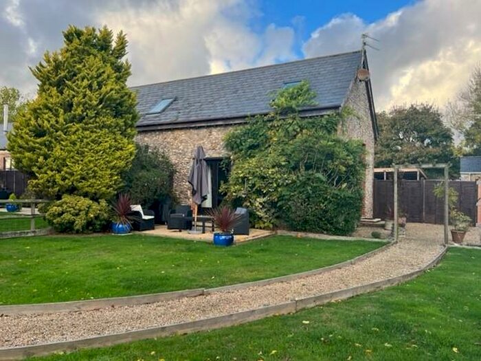 2 Bedroom Cottage To Rent In Sidmouth, EX10