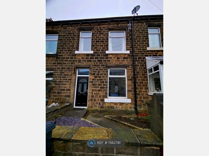 2 Bedroom Terraced House To Rent In Grove Street, Huddersfield, HD7
